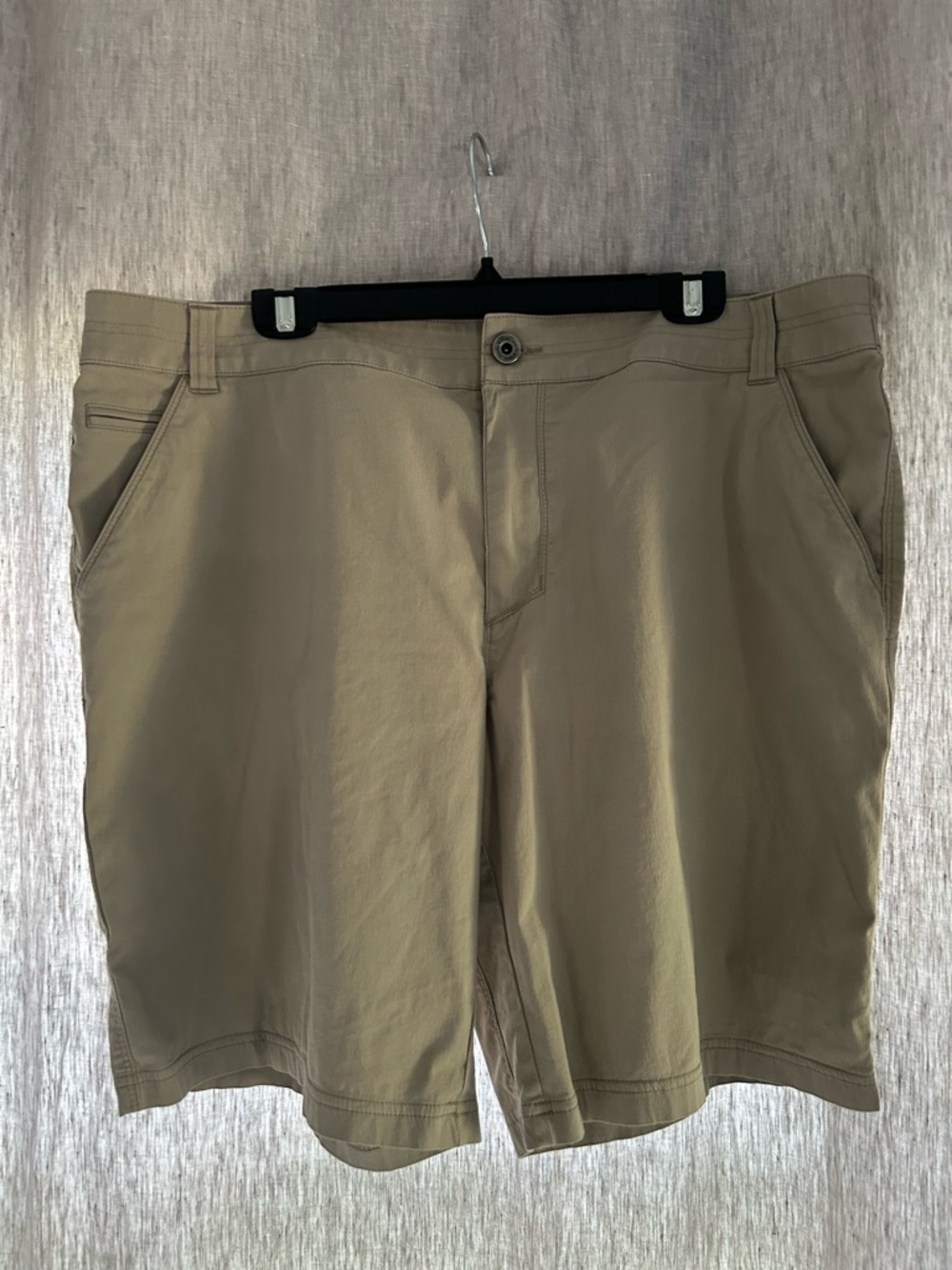 LIKE NEW MENS KUHL BORN IN THE MOUNTAINS HUNTING SHIRTS